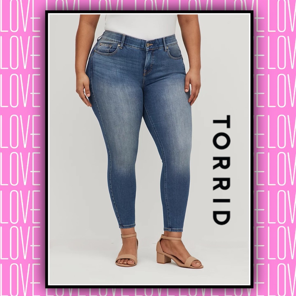 TORRID White Label Skinny Jeans #T004JB